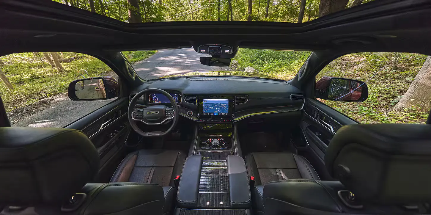 Interior Dash with Advanced Technology in the 2025 Jeep Wagoneer