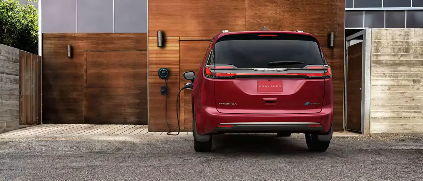 2025 Chrysler Pacifica PHEV Charging at Home