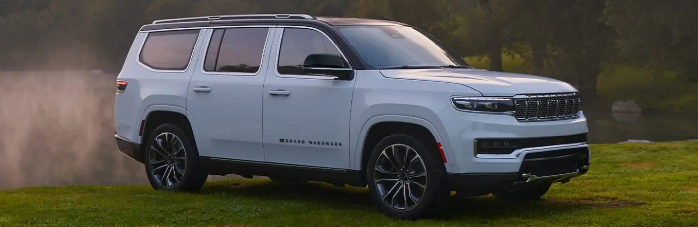 White 2023 Grand Cherokee Passenger Side