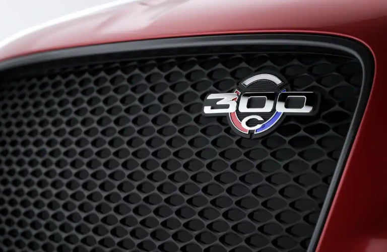 2023 Chrysler 300C badge and grille
