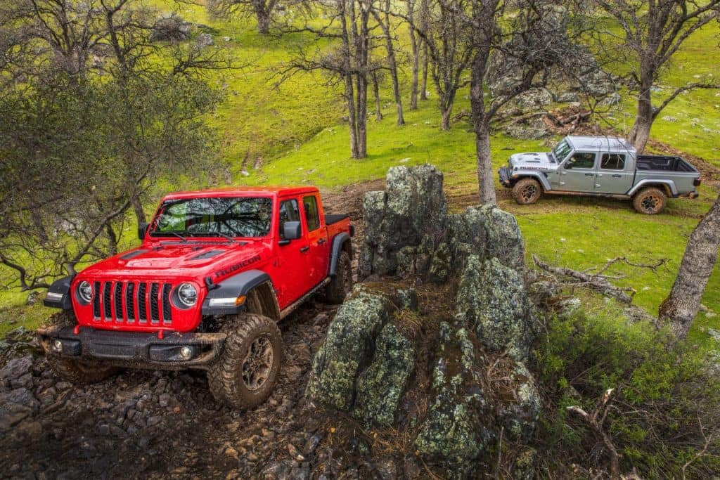 Jeep Gladiator Duo Silver Red Superior CDJR